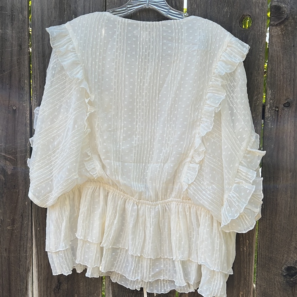 Express Cream Ruffle Blouse - Picture 2 of 8